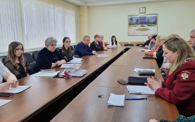 Круглый стол с председателями садово-огороднических некоммерческих товариществ