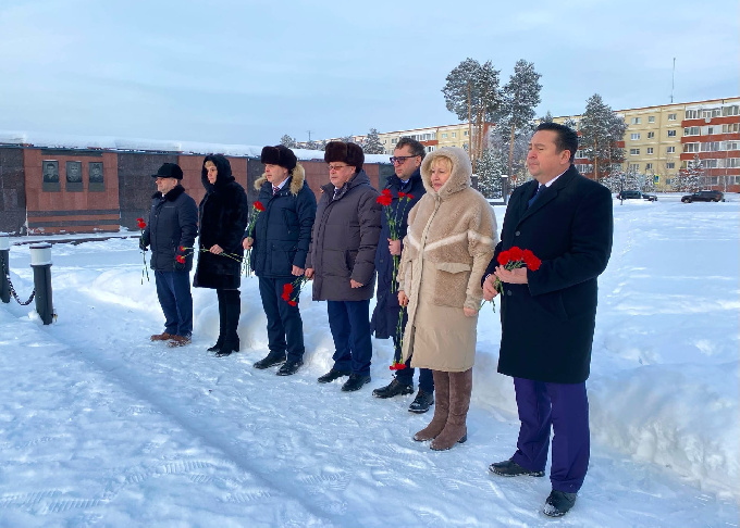 Когалымчане почтили память блокадников Ленинграда