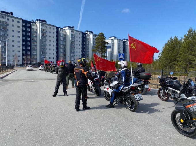 Праздничный автопробег прошел сегодня в Когалыме.